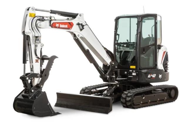 10400 LB MINI EXCAVATOR, BOBCAT E42 view 2