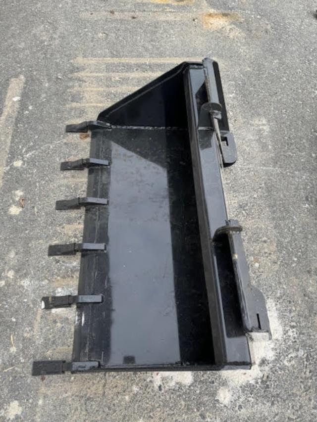 44" MT HIGH CAPACITY TOOTH BUCKET view 3