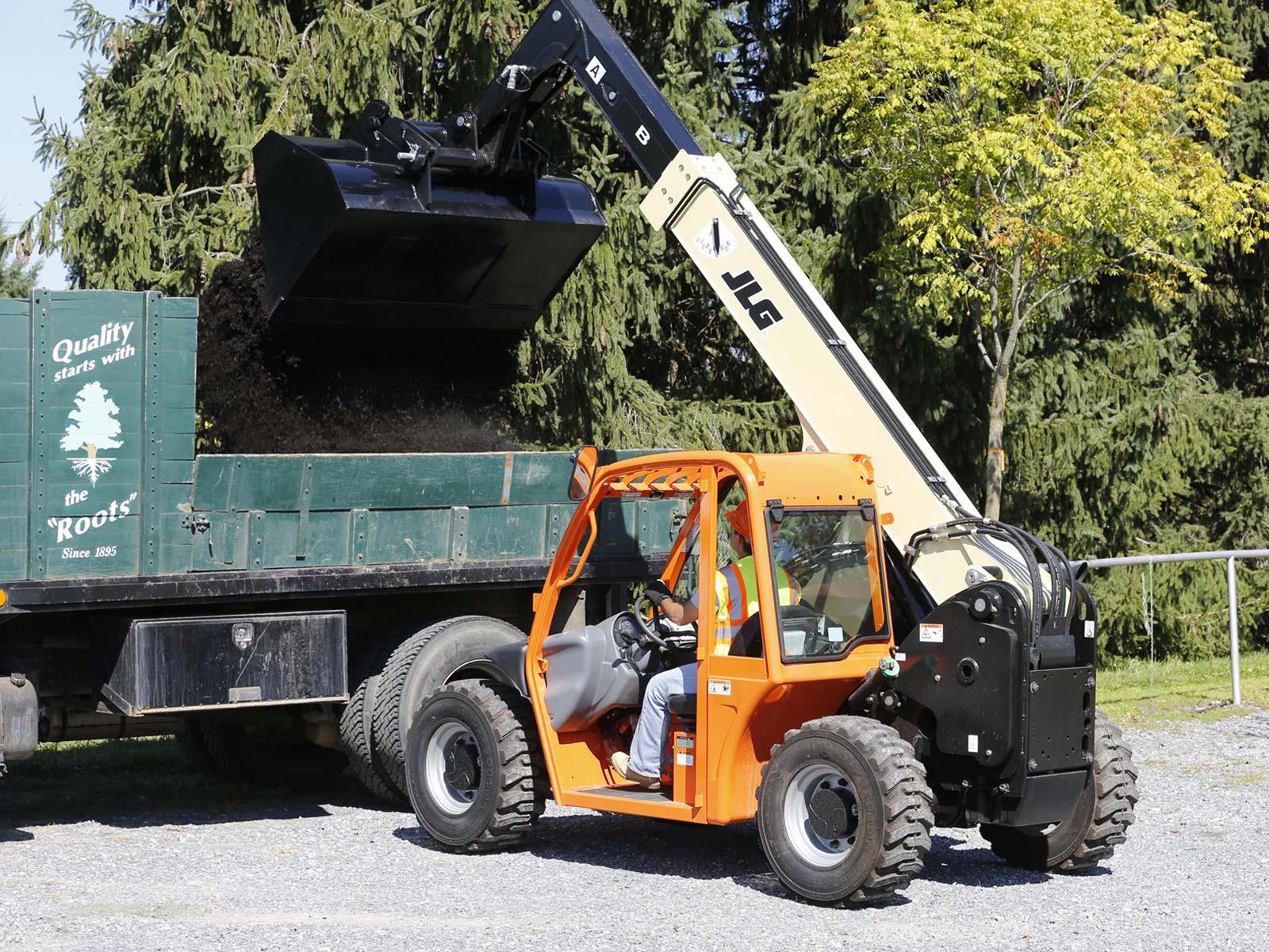 5K TELEHANDLER 18' view 2
