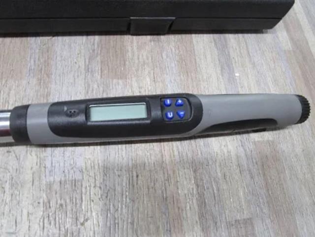 SNAP ON TECH WRENCH view 3