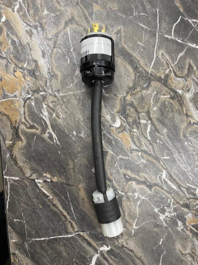 1' ADAPTER CORD L15-20 TO L6-20R