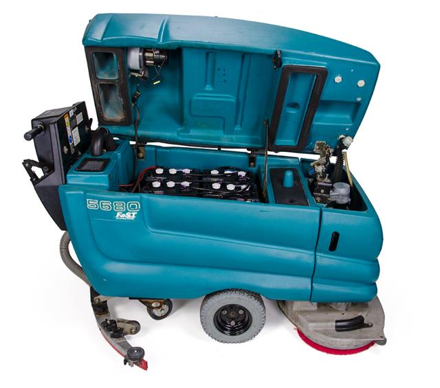32" BATTERY POWERED FLOOR SCRUBBER view 2