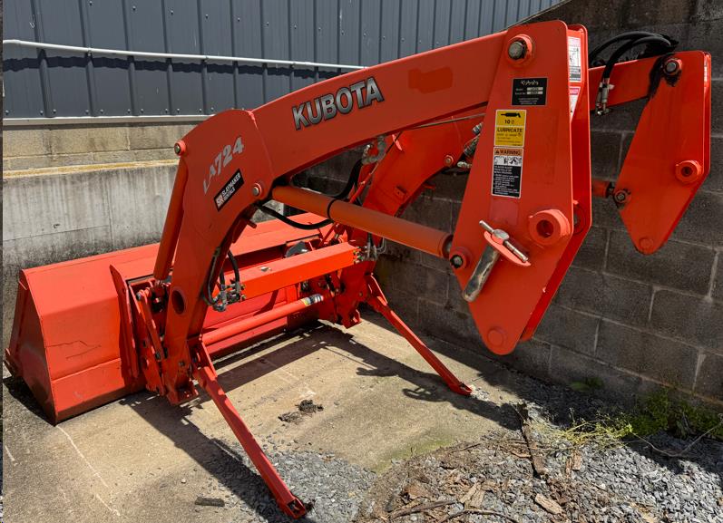 KUBOTA TRACTOR LOADER ARM W/ BUCKET view 2