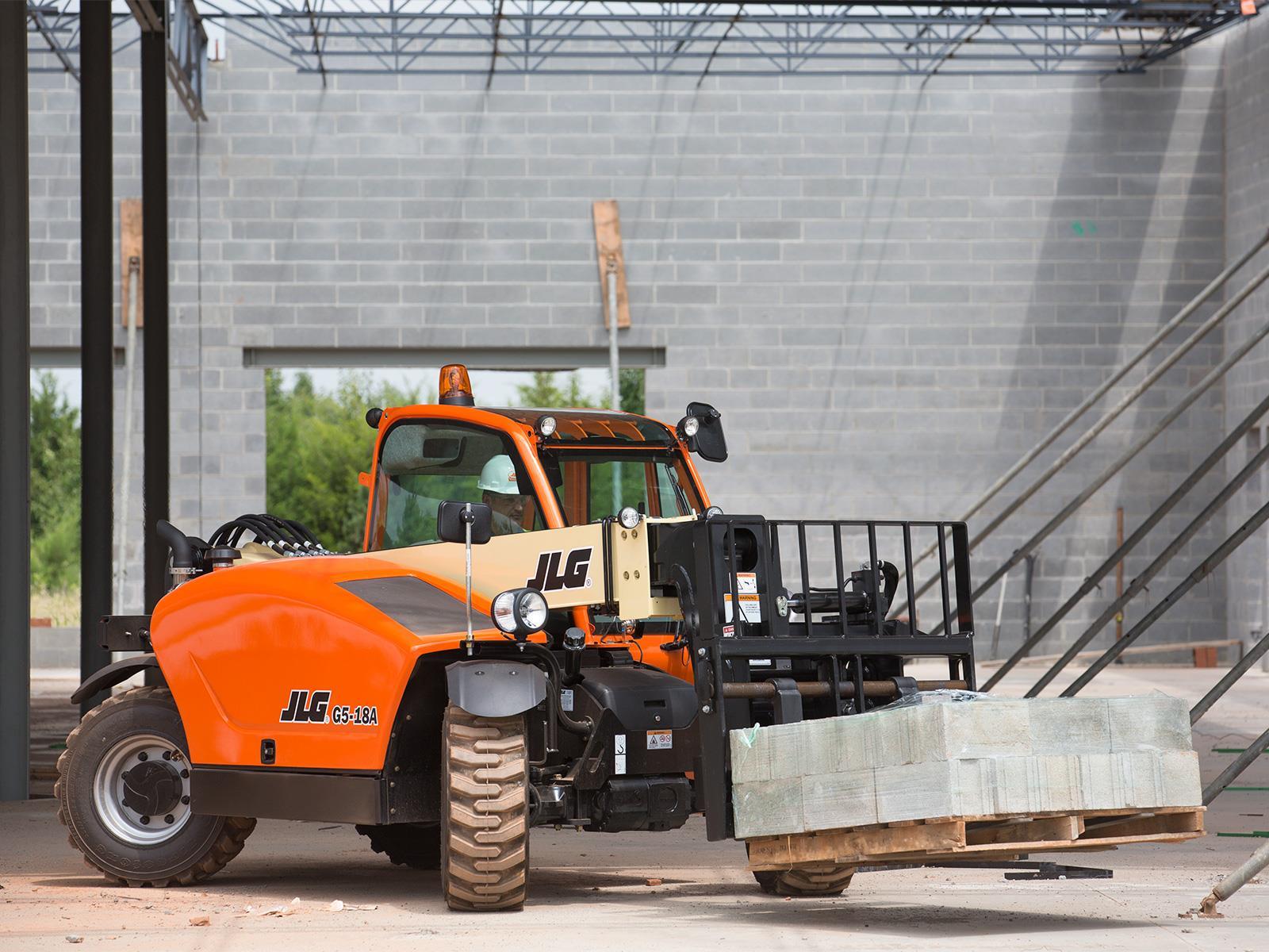 5K TELEHANDLER 18' view 3