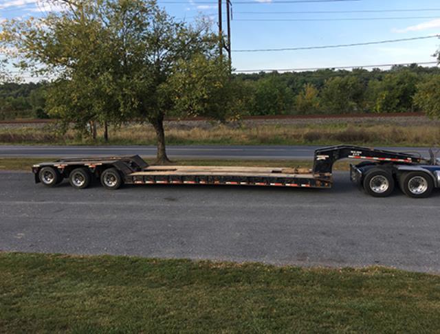 2008 TRAIL KING GOOSENECK TRAILER "RGN"