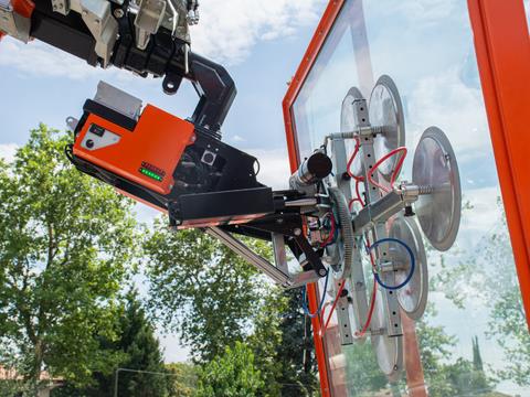 BATTERY POWERED VACUUM GLASS MANIPULATOR view 2