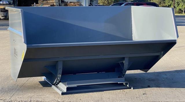 4 YARD DUMP HOPPER  F/ FORKS